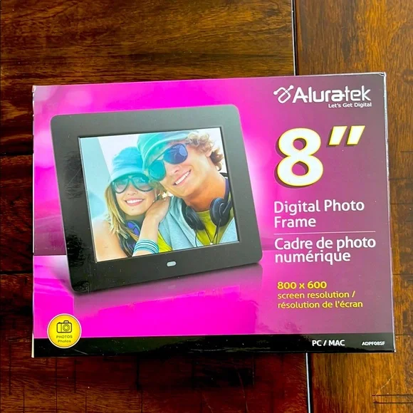 Aluratek 8" Digital Photo Frame - Picture 1 of 4
